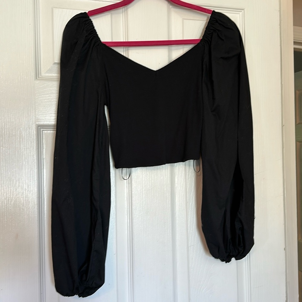 Abercrombie crop top with bell sleeves